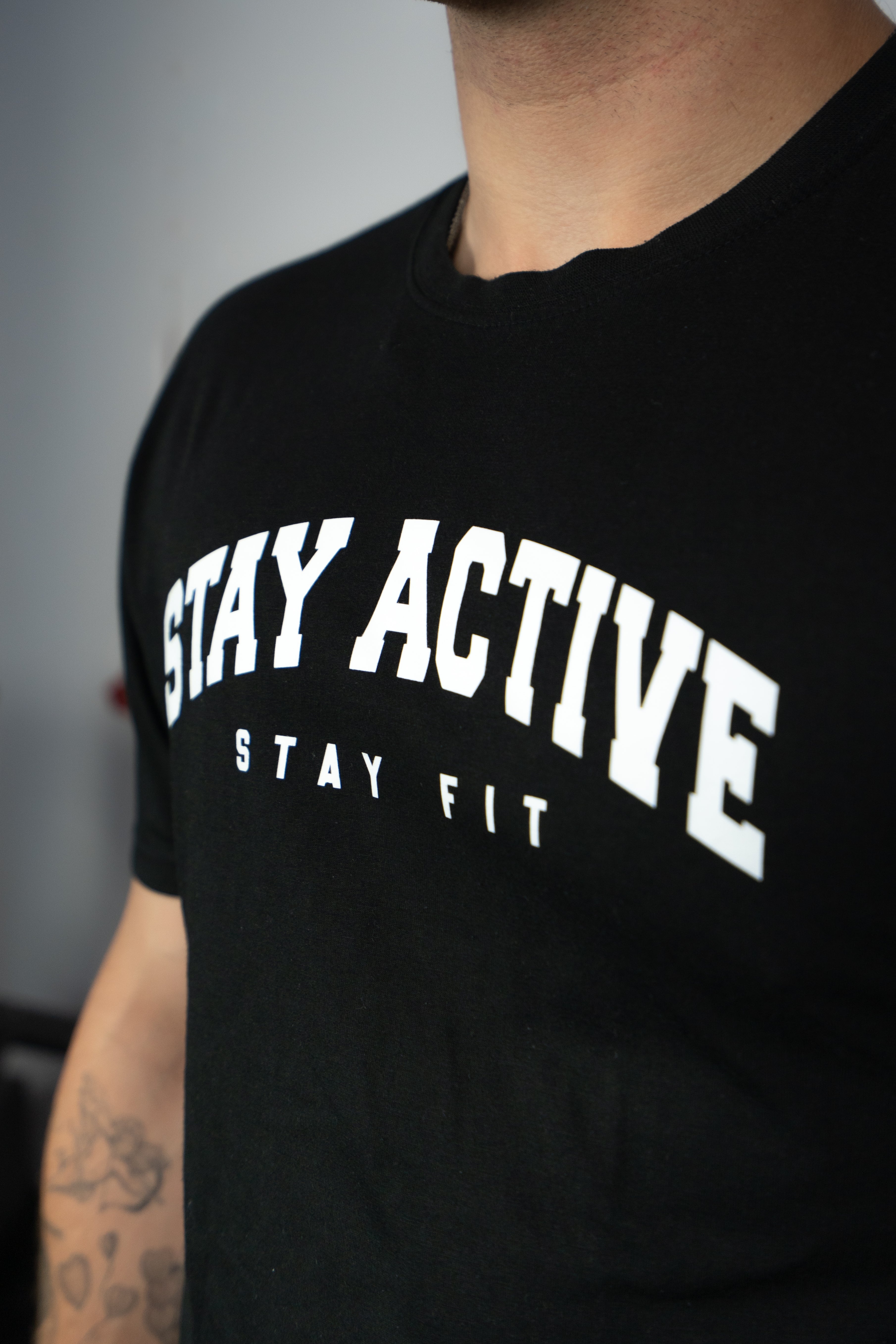 STAY ACTIVE PERFORMANCE TSHIRT
