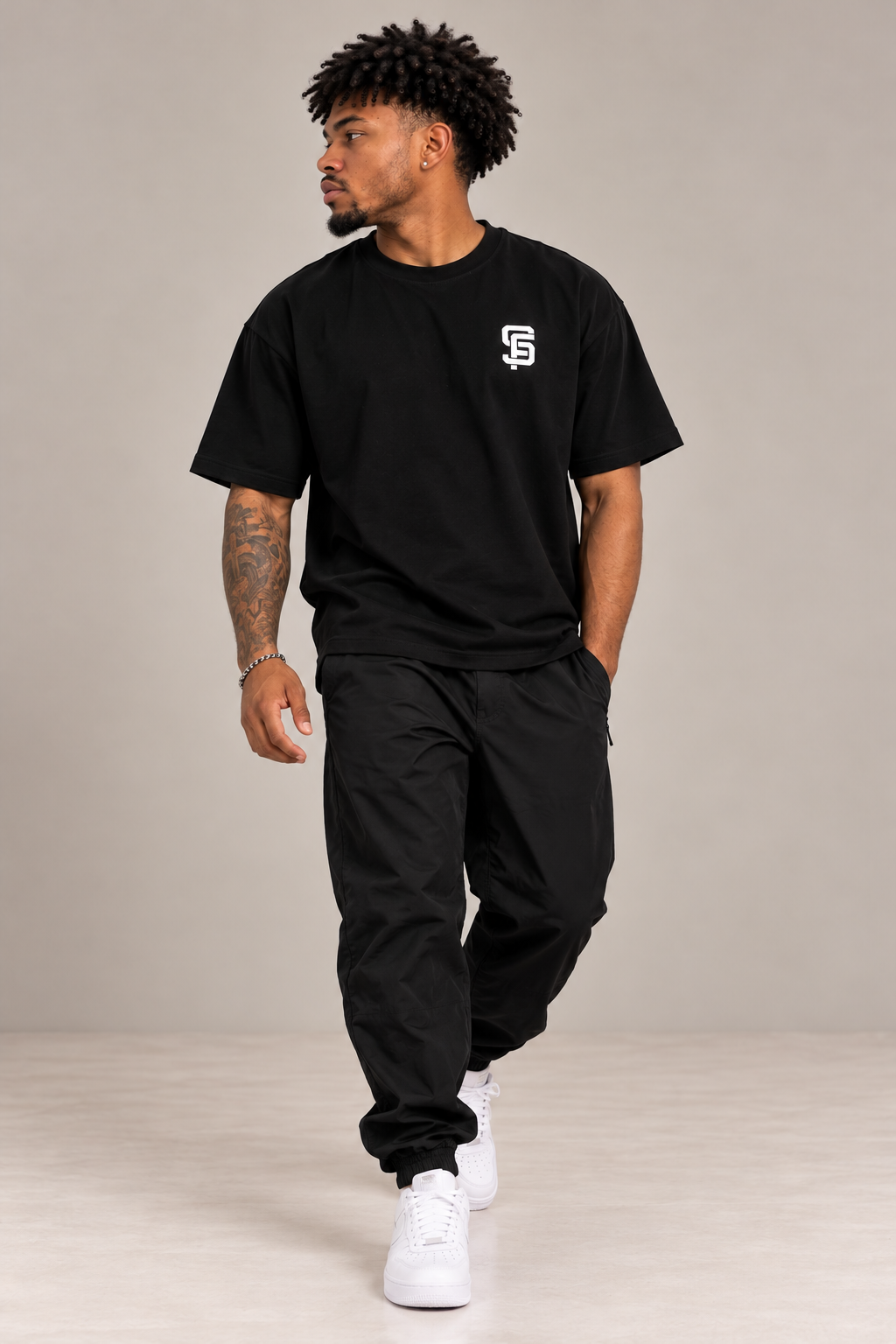 STEEFIT Oversized T-shirt in de kleur Zwart